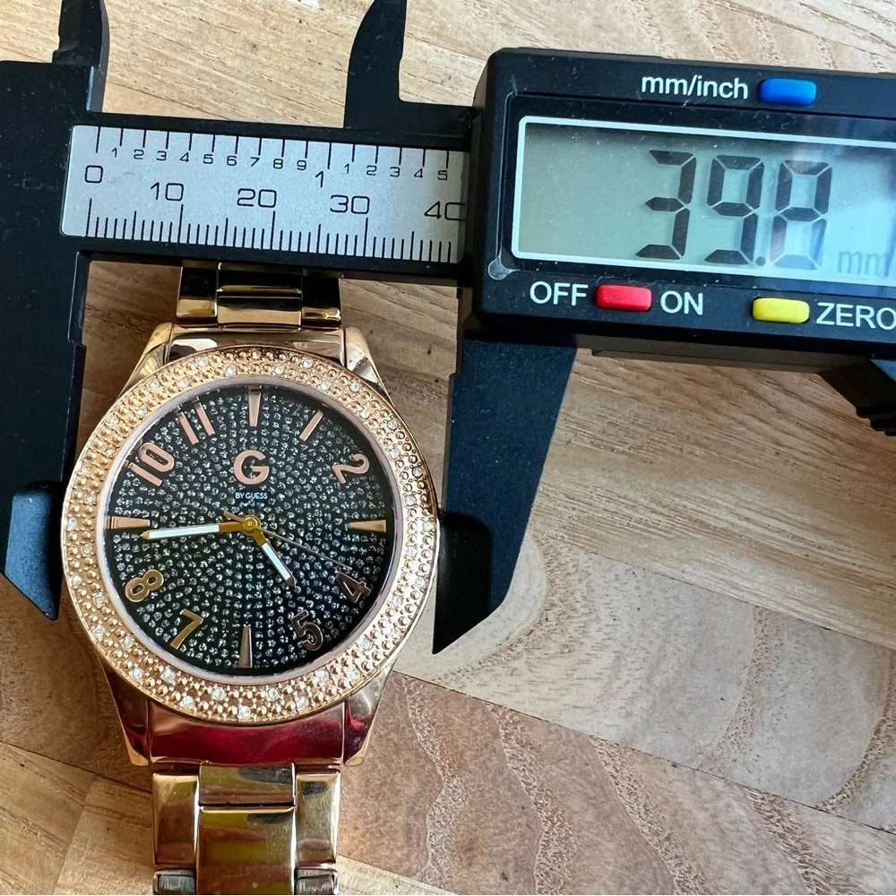 G by Guess ladies black glitter dial rose gold tone fashion watch NEW BATTERY